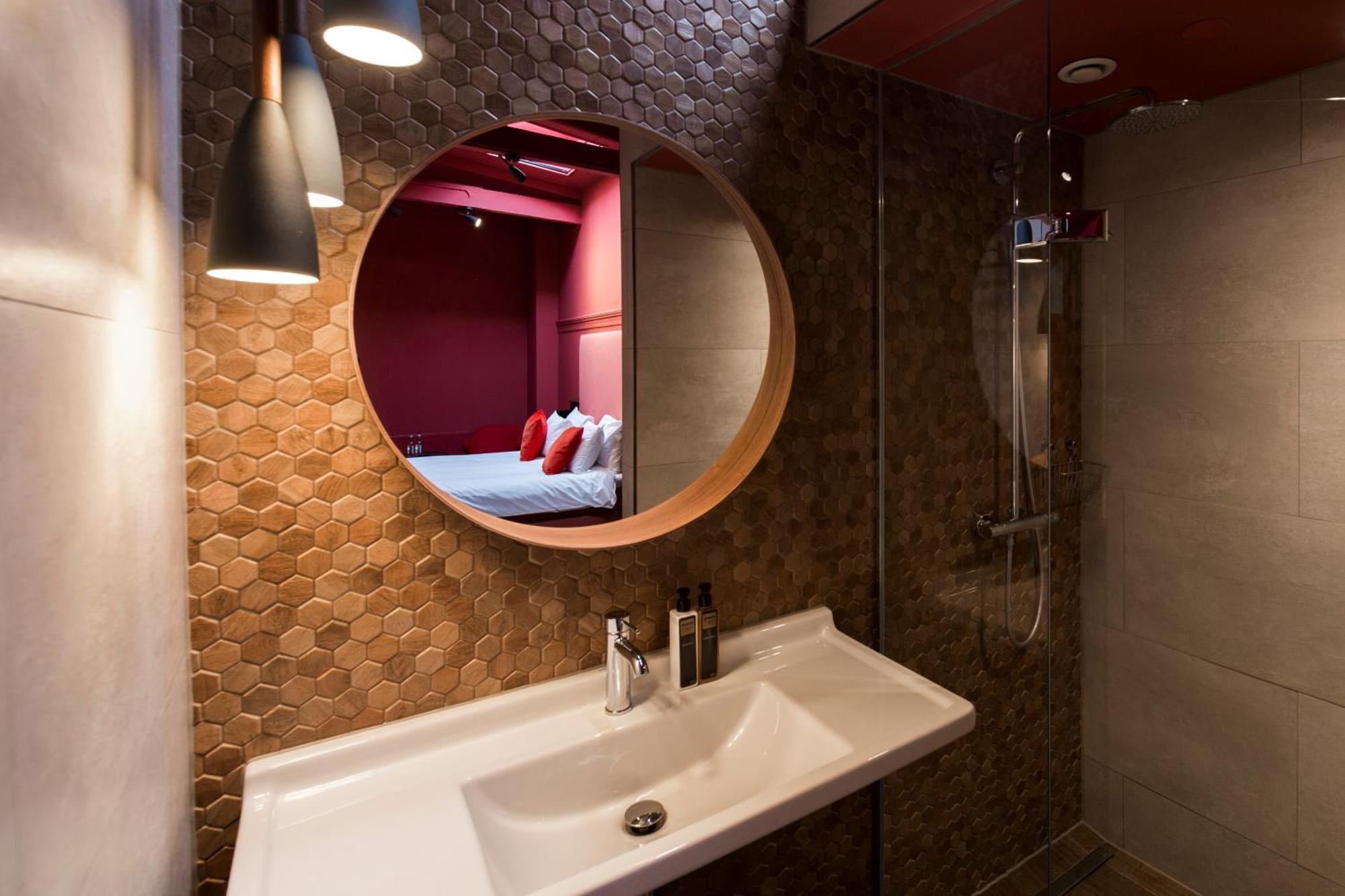 Boutiquehotel Staats Haarlem Quarto foto